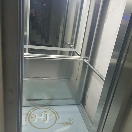 Pini 호텔